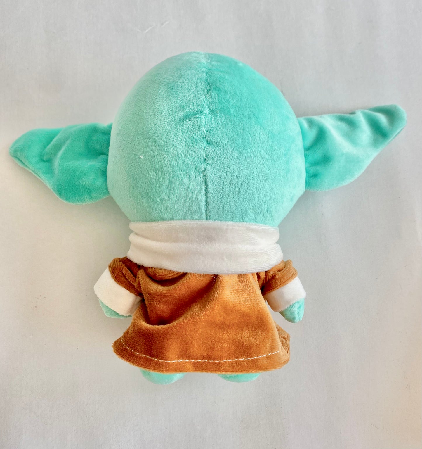 Baby Yoda de peluche 23 cm