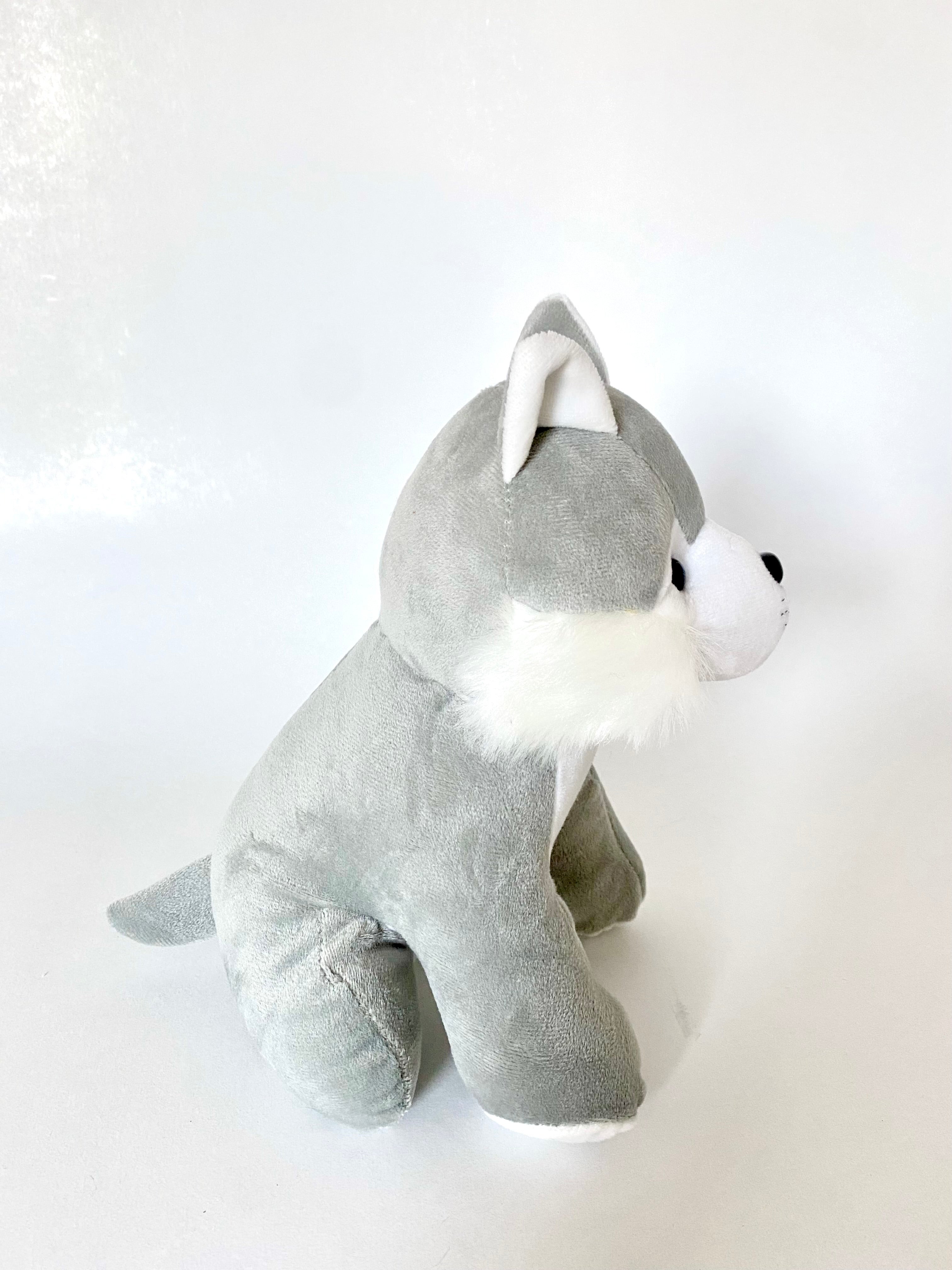 Lobo sentado de peluche 23 cm